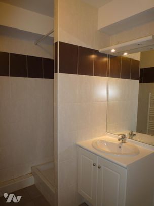 Loue Appartement REZE PONT ROUSSEAU T1 33 m2 = balcon 17 m2 - box fermé - Photo 1