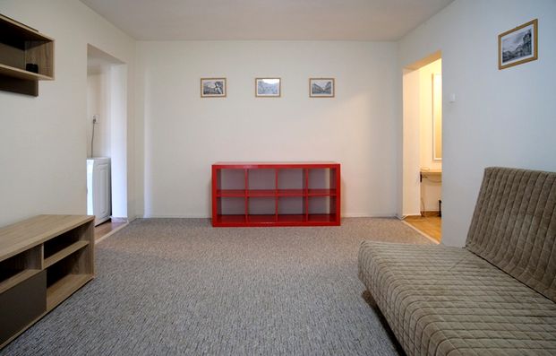Apartament de inchiriat in Ploiesti, zona Vest-Baraolt - Fotografie 1