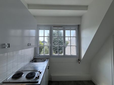 Location Appartement 1 pièce 15m² ANGERS 49100 - Photo 2