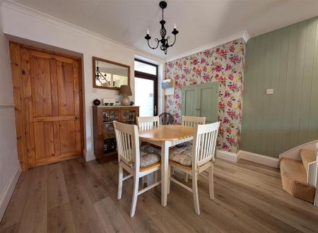 3 bedroom terraced house to rent - Photo 4