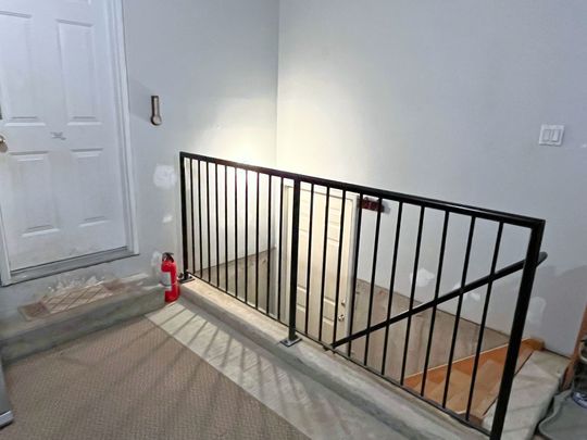 For Lease - 531 Ambleside Drive, London North, Ontario - Photo 1