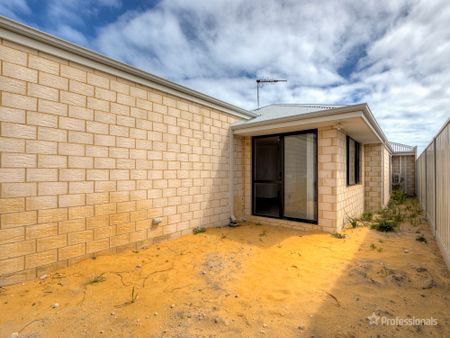 13 Cowaramup Loop, Two Rocks WA 6037 - Photo 5