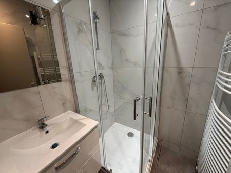 Location Appartement 3 pièces 66m² - Photo 2