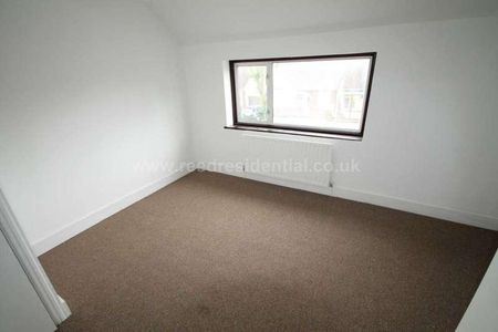 Feeches Road, Southend, SS2 - Photo 2