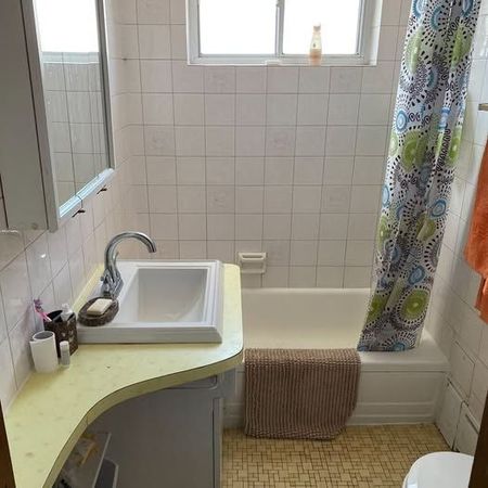 For Lease - 115 Eighth Street Unit# 2, Toronto, Ontario - Photo 3