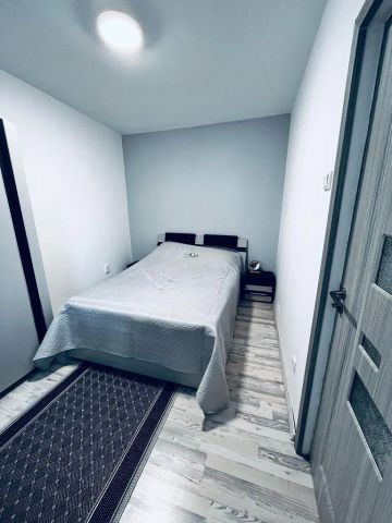 Apartament cu 2 camere, zona Podu Ros - Photo 2