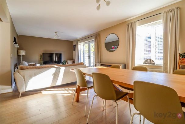 3 bedroom terraced house to rent - Photo 1