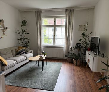 Geräumige Balkonwohnung in zentraler Wohnlage ***Laminat***Duschbad*** - Foto 1