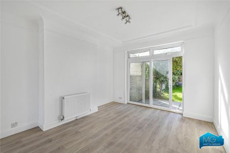 4 bedroom semi-detached house to rent - Photo 5