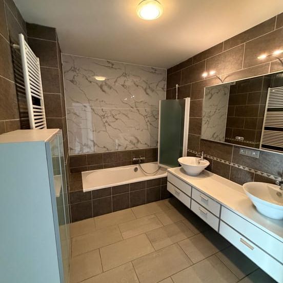 Appartement te huur - Photo 1