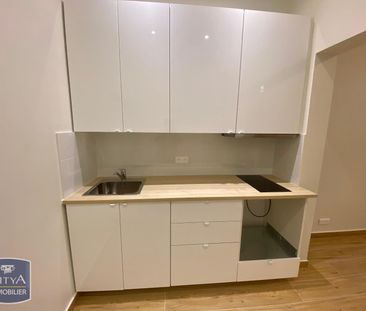 Location Appartement 1 pièce 36m² TOULON 83000 - Photo 3