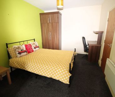 Plungington Road Flat 2, PRESTON, Lancashire PR1 7EP - Photo 4