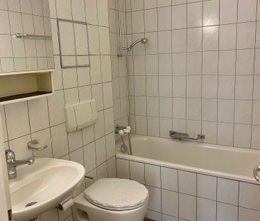 2-Zimmer-Dachgeschosswohnung mit Balkon in Basel - Foto 5