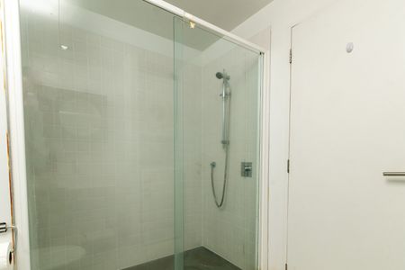 Fully Furnished Two Bedroom - Photo 5