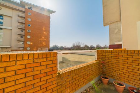 Dubrovnik House, Cardiff Bay - Photo 3