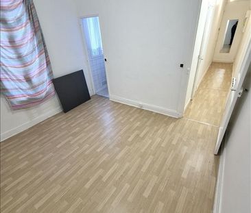 1 pièce - 19 m² - 3ème étage - Colocation non autorisée - Photo 2