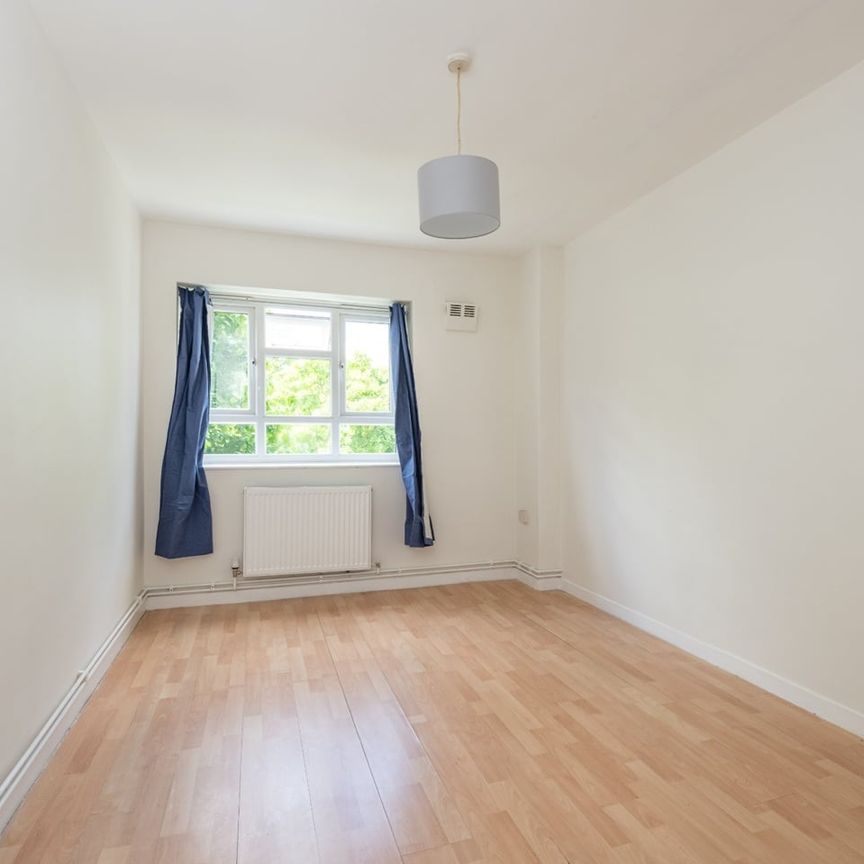2 Bed Flat, Shenstone House, SW16 - Photo 1