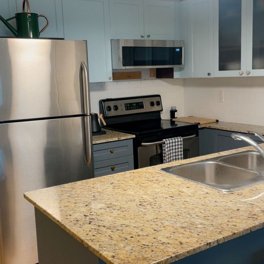 For Lease - 761 Bay Street Unit# 1213, Toronto, Ontario - Photo 1