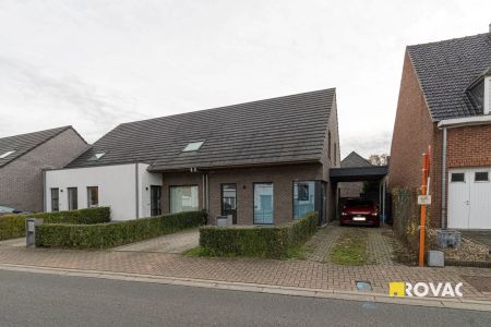 Halfopen nieuwbouwwoning met carport en tuin - Photo 5