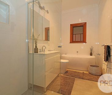 58 Railway Street, Turvey Park NSW 2650 - Photo 6
