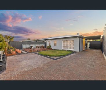 13 MIDLOW ROAD, Elizabeth Downs, SA 5113 - Photo 4