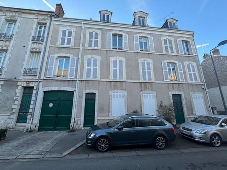 Location Appartement 5 pièces 97m² ORLEANS 45000 - Photo 5