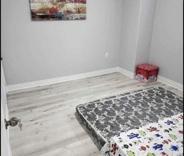 For Lease - 14 Midmorning Road Unit# Bsmt, Brampton, Ontario - Photo 2