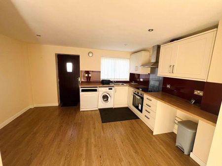 2 bedroom terraced house to rent - Photo 5