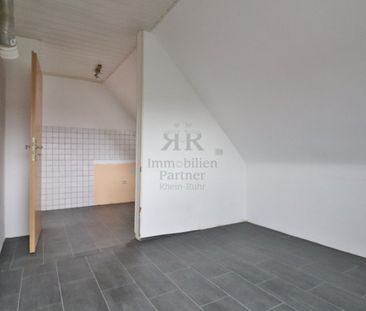 Gemütliche 3,5 Zimmer DG-Wohnung in Dinslaken-Bruch - Photo 1