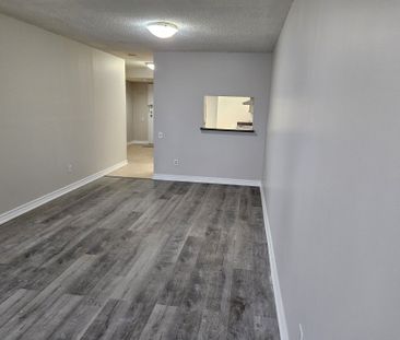 For Lease - 2460 Eglinton Avenue Unit# 219, Toronto, Ontario - Photo 2