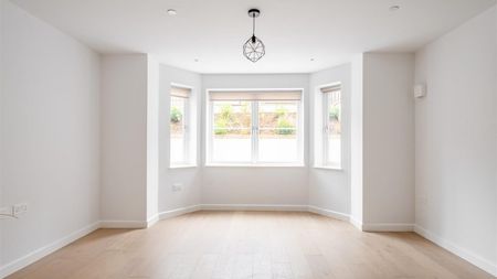 Chippenham Road, Maida Vale, London, W9 - Photo 4