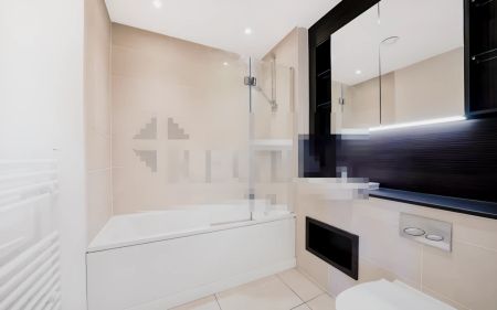 1 Bedroom 1 Bathroom - Photo 5