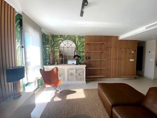 FOR RENT NEW MODERN 3-BEDROOM APARTMENT FOR THE SEASON - Foto 1