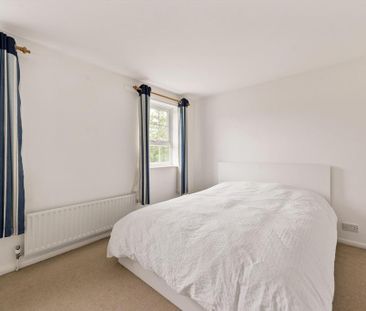 5 bedroom terraced house to rent - Photo 4