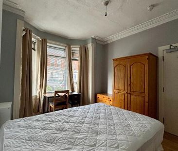 3 Lisburn Avenue, Belfast, BT9 7FX - Photo 2