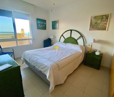 2 bedroom apartment for rent on the beachfront in Dehesa de Campoamor - Photo 1