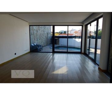 3 room luxury House for rent in Cascais e Estoril, Portugal - Photo 1