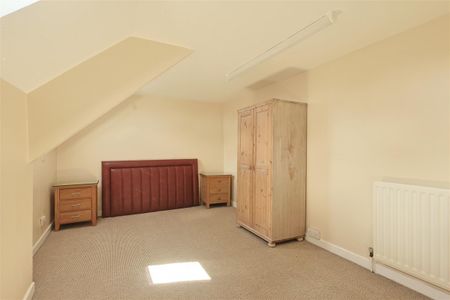 4 bedroom Student Maisonette to rent in High Street, Gosforth, Newcastle upon Tyne - Photo 4