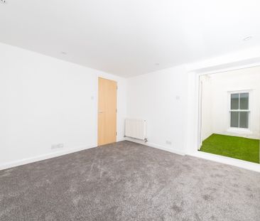 4 bedroom terraced maisonette to rent - Photo 4