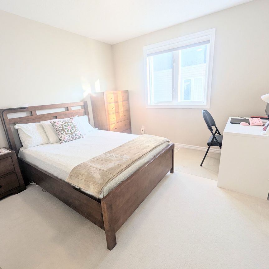 For Lease - 104 Bridgestone Drive, Kanata, Ontario - Photo 1