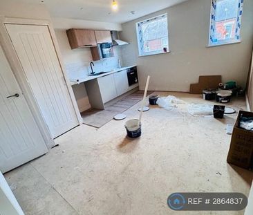 1 bedroom in a house share to rent - Photo 3