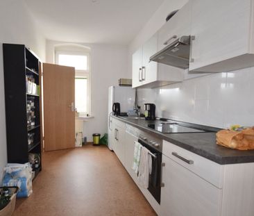 2-Raum • Einbauküche • Gartenmitbenutzung • Laminat • ruhige Lage •... - Photo 4