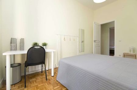 Ronda de Toledo, Madrid, Community of Madrid 28005 - Photo 4