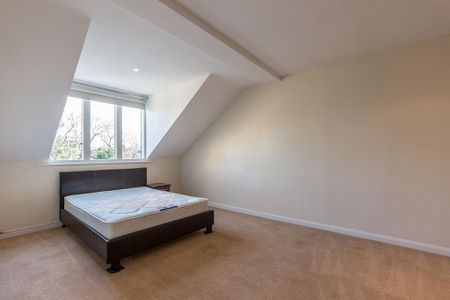 3 bedroom flat to rent - Photo 5