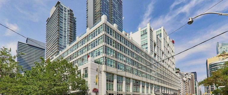 SOHO | 36 Blue Jays Way, Toronto - Photo 1