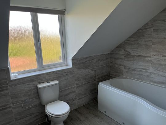 4 bedroom detached house to rent - Photo 1