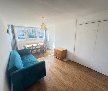 1 bedroom property to rent - Photo 2