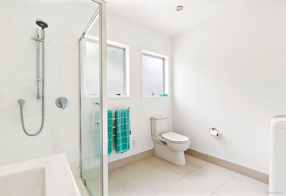 3 bedroom house in Torbay for rent. - Photo 1