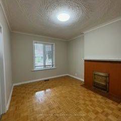 walking distance 2 beds 1 bath walking distance to subway - Photo 2