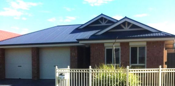 4 Bedroom Family Home with Stunning Entertaining Area - Photo 2